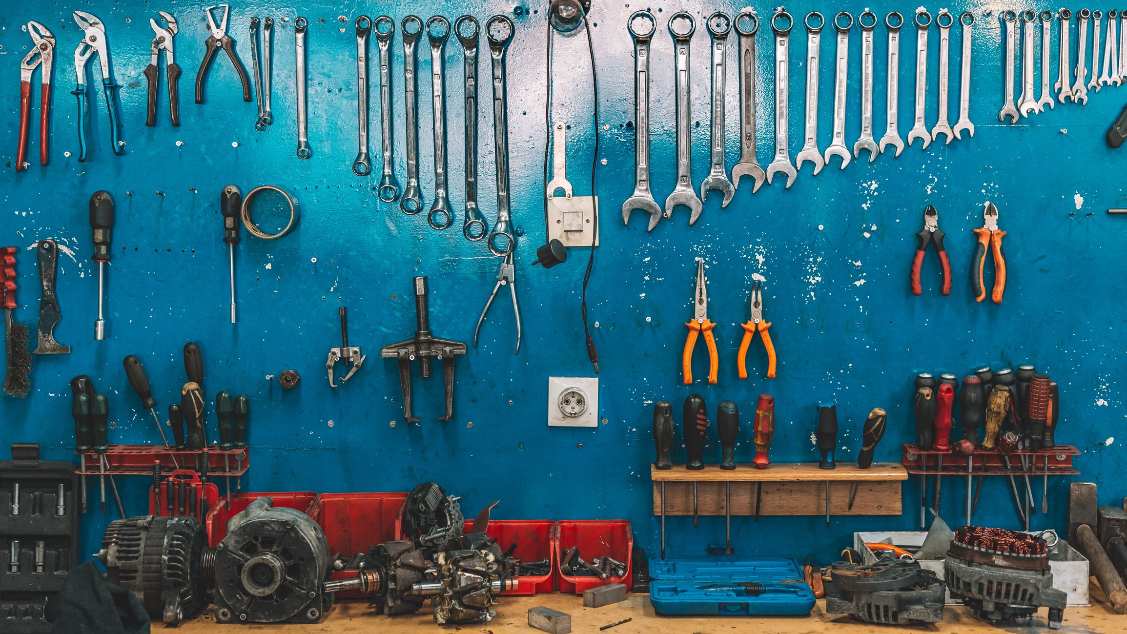 Mechanic and Auto Tools
