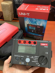 UNI-T UT502A Insulation Resistance Tester